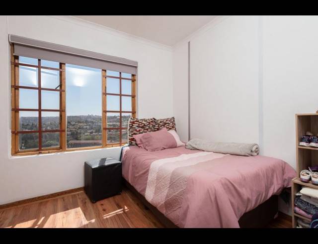 2 BEDROOM DUPLEX FOR SALE IN WINCHESTER HILLS